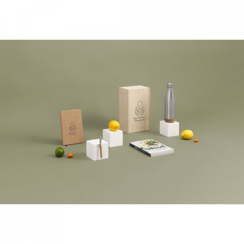 KIT CORK. Kitul de plută este un set de produse care evidențiază simplitatea unui material natural precum pluta