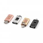 . USB jusqu'&agrave; 32GB Multi-USB 4 en 1