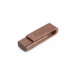 77717. Dreven&aacute; jednotka USB Flash s kapacitou až 32 GB - Tmav&aacute; pr&iacute;rodn&aacute;