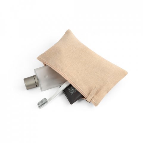 MILLIE. Monitoimilaukku kierr&auml;tetyst&auml; puuvillasta (70 %) ja polyesterist&auml; (30 % rPET) (140 g/m&sup2;) - Natural