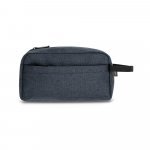REPURPOSE BAG. 600D &aring;tervunnen polyester sminkv&auml;ska - Bl&aring;