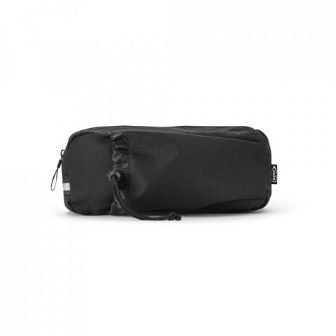 DELFOS POUCH. Midjeveske i 300D resirkulert polyester og 600D resirkulert polyester med reflekterende elementer - Svart