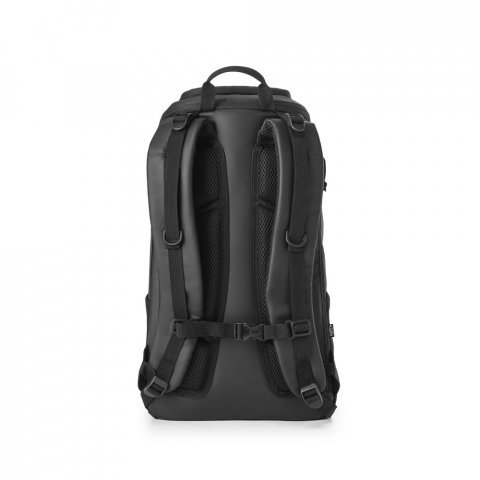 ALASCA. Mochila de senderismo con revestimiento impermeable - Negro