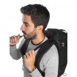 ALASCA. Mochila de senderismo con revestimiento impermeable - Negro