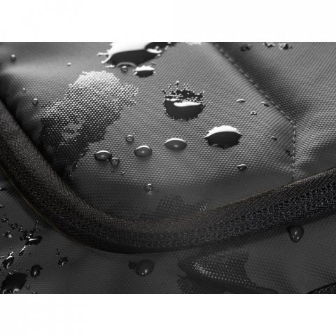 TOULON. Ruksak za prijenosno računalo izrađen od 600D recikliranog poliestera-a visoke gustoće s vodootpornom zavr&scaron;nom obradom 16" - Crna