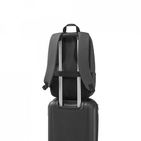 TOULON. Ruksak za prijenosno računalo izrađen od 600D recikliranog poliestera-a visoke gustoće s vodootpornom zavr&scaron;nom obradom 16" - Crna