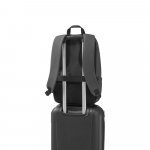 TOULON. Ruksak za prijenosno računalo izrađen od 600D recikliranog poliestera-a visoke gustoće s vodootpornom zavr&scaron;nom obradom 16" - Crna