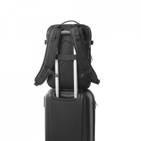 DALLAS. High-density recycled 600D polyester travel backpack for 17.3" laptop - черно