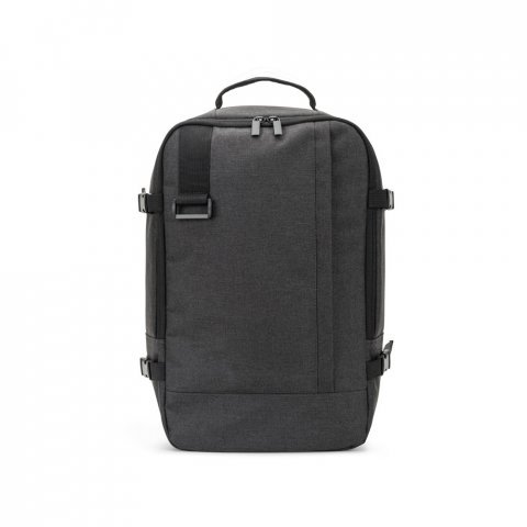 CIES. Rygs&aelig;k udviklet til at opfylde de m&aring;l, som de fleste flyselskaberne kr&aelig;ver, i 600D genanvendt polyester med h&oslash;j densitet - M&oslash;rkegr&aring;