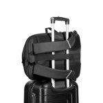 KAMPALA. Laptop h&aacute;tizs&aacute;k 900D, nagy sűrűs&eacute;gű &uacute;jrahasznos&iacute;tott poli&eacute;szterből, v&iacute;z&aacute;ll&oacute; bevonattal &eacute;s 210D &uacute;jrahasznos&iacute;tott poli&eacute;szter b&eacute;l&eacute;ssel 17.3" - Fekete