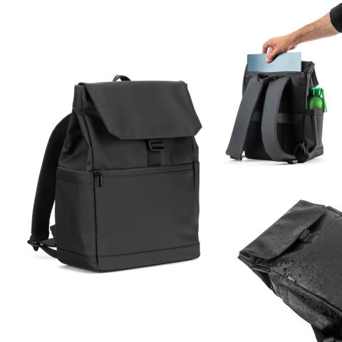 AZORES BAG. Batoh na notebook z PU (16"), s klopou zakr&yacute;vaj&iacute;c&iacute; v&scaron;echny přihr&aacute;dky