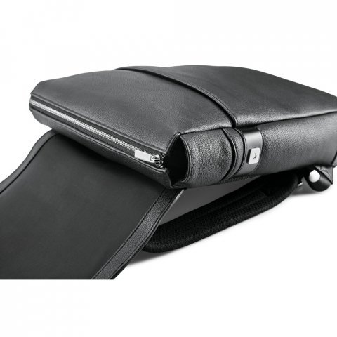 EMPIRE BACKPACK. Ryggs&auml;ck i polypropen f&ouml;r 14'' laptop - Svart