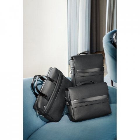 EMPIRE BACKPACK. Ryggs&auml;ck i polypropen f&ouml;r 14'' laptop