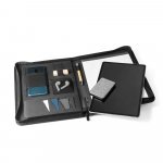 EMERGE FOLDER II. A4 folder in recycled polyester (100% rPET) 300D with zipper