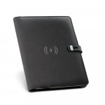 EMERGE A5 FOLDER. A5 map in gerecycled polyester (100% rPET) 300D met draadloze oplader - Zwart
