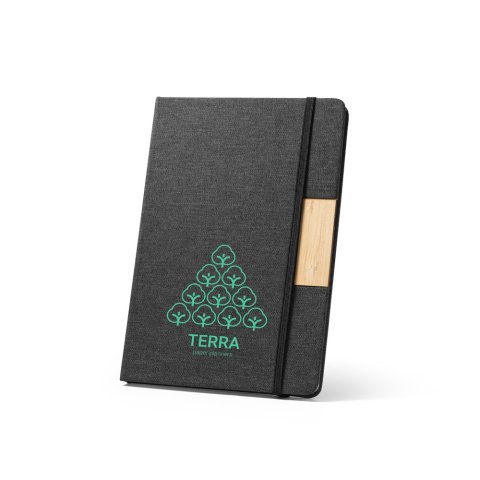 M&Aacute;RQUEZ. Cahier A5 &agrave; couverture rigide fabriqu&eacute;e &agrave; partir de tissu PET 100% recycl&eacute;, avec des pages lign&eacute;es en papier recycl&eacute; - Noir