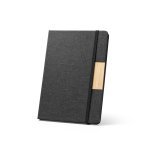 M&Aacute;RQUEZ. Cahier A5 &agrave; couverture rigide fabriqu&eacute;e &agrave; partir de tissu PET 100% recycl&eacute;, avec des pages lign&eacute;es en papier recycl&eacute; - Noir
