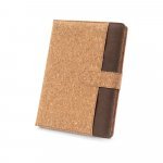 FIELDING. Cartellina A5 in sughero e poliestere riciclato
(100% rPET) con blocco note rimovibile - Naturale