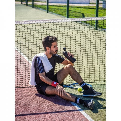 FEDERER. Trinkflasche aus 90% recyceltem Edelstahl 570 mL