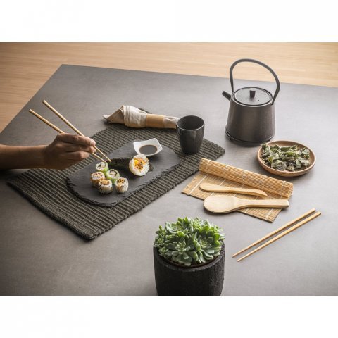 MORIMOTO. Set de sushi en bamb&uacute;