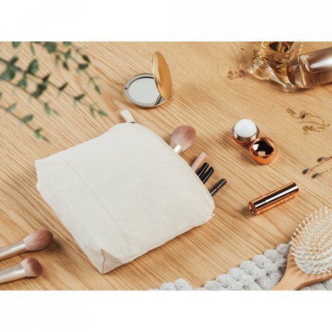 KAYLA. Espelho redondo de dupla face em alum&iacute;nio e com fecho magn&eacute;tico