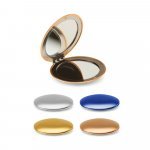 KAYLA. Espelho redondo de dupla face em alum&iacute;nio e com fecho magn&eacute;tico