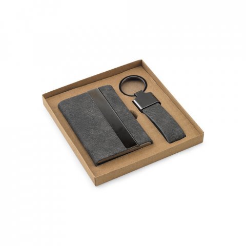 VAUGHN. Set compos&eacute; d'un porte-cartes et d'un porte-cl&eacute;s, tous deux en m&eacute;tal et polyester recycl&eacute; (30% rPET) - Gris fonc&eacute;