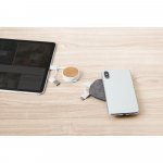 RUBINS. 6-in-1 sis&auml;&auml;nvedett&auml;v&auml; USB-kaapeli kierr&auml;tetyst&auml; ABS-muovista (100 % rABS) ja bambusta