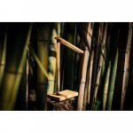 MOREY. foldebar skrivebordslampe med 15W superhurtig
tr&aring;dl&oslash;s oplader i bambus