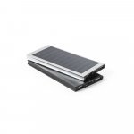 CLERK. Power bank da 8.000 mAh con pannello solare in alluminio 100% riciclato