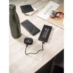 DOROTHY 10. Power bank 10.000 mAh &alpha;&pi;ό &alpha;&nu;&alpha;&kappa;&upsilon;&kappa;&lambda;&omega;&mu;έ&nu;&omicron; &alpha;&lambda;&omicron;&upsilon;&mu;ί&nu;&iota;&omicron; (100% rAL)