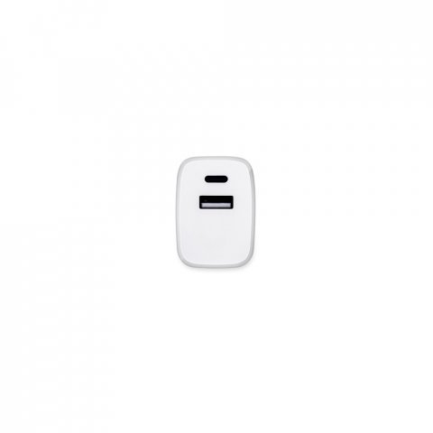 WEGENER. Nap&aacute;jac&iacute; adapt&eacute;r s USB-A portom 18W a USB-C 20W v recyklovan&eacute;ho ABS-a (100% rABS) - Biela