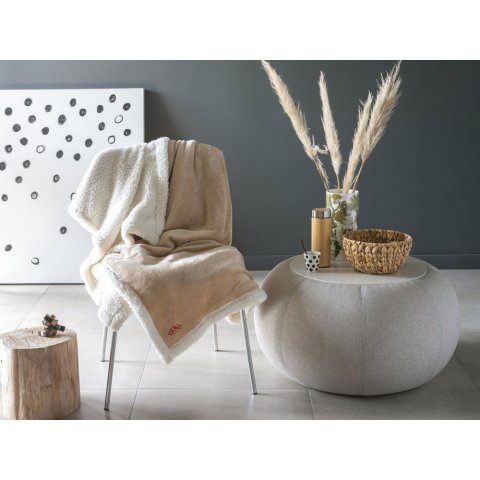 HEIDEN. Manta revers&iacute;vel em tecido polar (190 g/m&sup2;) com fita em cetim e cart&atilde;o personaliz&aacute;vel