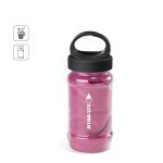 ARTX PLUS. Set med en PP- och PET-flaska och en sporthandduk av polyamid och polyester
