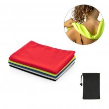 BERNAL. &aring;tervunnen polyester (100% rPET) fitness kylhandduk med non-woven p&aring;se